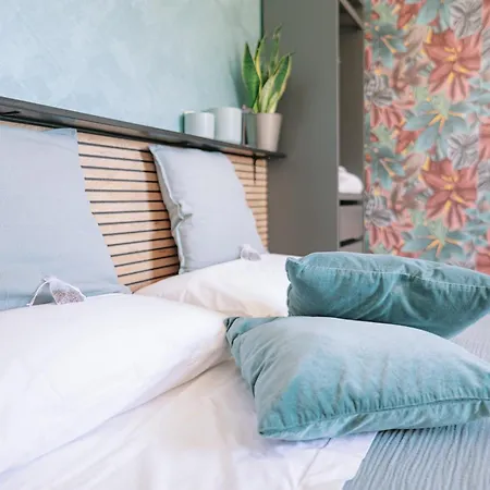 Mennuli E Mari - Sicily * Brucoli